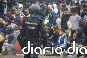 La Policía se despliega en Los Rosales y el Tarajal para retirar a los últimos migrantes de las calles de Ceuta