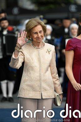 La Reina Sofía recibirá la Medalla de la USAL durante la entrega del Premio de Poesía Iberoamericana el 24 de noviembre La Reina Sofía a su llegada al Teatro Campoamor. Archivo