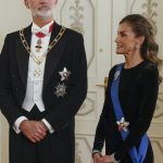 Las joyas históricas con las que la Reina Letizia transformó su icónico vestido de terciopelo en Finlandia