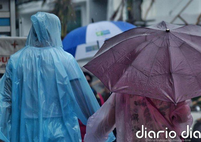 Las lluvias y las tormentas mantienen este miércoles en riesgo a gran parte del país