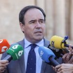 Llorca afirma que el país "no está" para huelgas generales y cree que eso no es bueno para la democracia