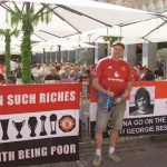 Los aficionados del Manchester United toman la Plaza Mayor de Madrid