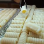 Los buñuelos de viento y los huesos de santo continúan siendo lo más vendido para el Día de Todos los Santos