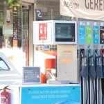Los carburantes suben más del 30% pese a las ayudas, según la OCU, que reclama medidas estructurales