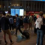 Los primeros afectados por el siniestro de Urda llegan a la estación de Santa Justa: "Las imágenes eran horribles"