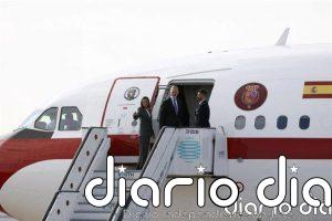 Los Reyes inician su viaje de Estado a Finlandia con un encuentro con españoles en el país báltico