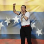 Machado denuncia que EEUU la ha excluido de las negociaciones en Caracas y promete regresar "pronto"