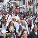 Más de 410.000 personas pasan por la plaza del Pilar en una Ofrenda de Flores concluida casi a medianoche