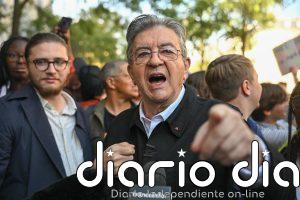 Mélenchon acusa a las autoridades de provocar una "crisis de régimen" en Francia