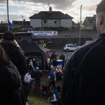 Miles de personas se manifiestan a favor y en contra de la marcha orangista en Portadown, Irlanda del Norte