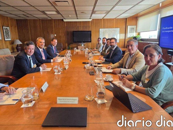 MITECO y Gobierno regional se reúnen para tratar la Propuesta de planificación de electricidad con horizonte 2030