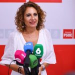 Montero anima a la ciudadanía a "participar" y "decidir" entre "avanzar o retroceder" tras las elecciones del 29N