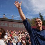Montero destaca la "valentía" de Sánchez y le agradece que inicie en Andalucía su "apasionante viaje a la victoria"