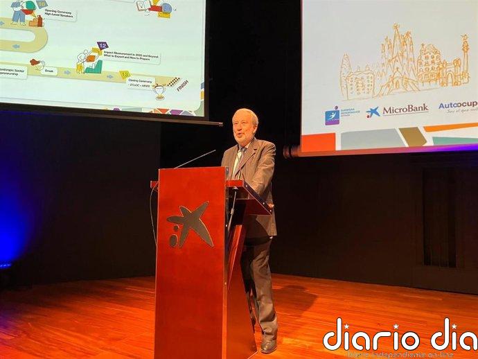 Muniesa (CaixaBank) destaca que MicroBank suma el 90% de microcréditos en España y el 60% en Europa