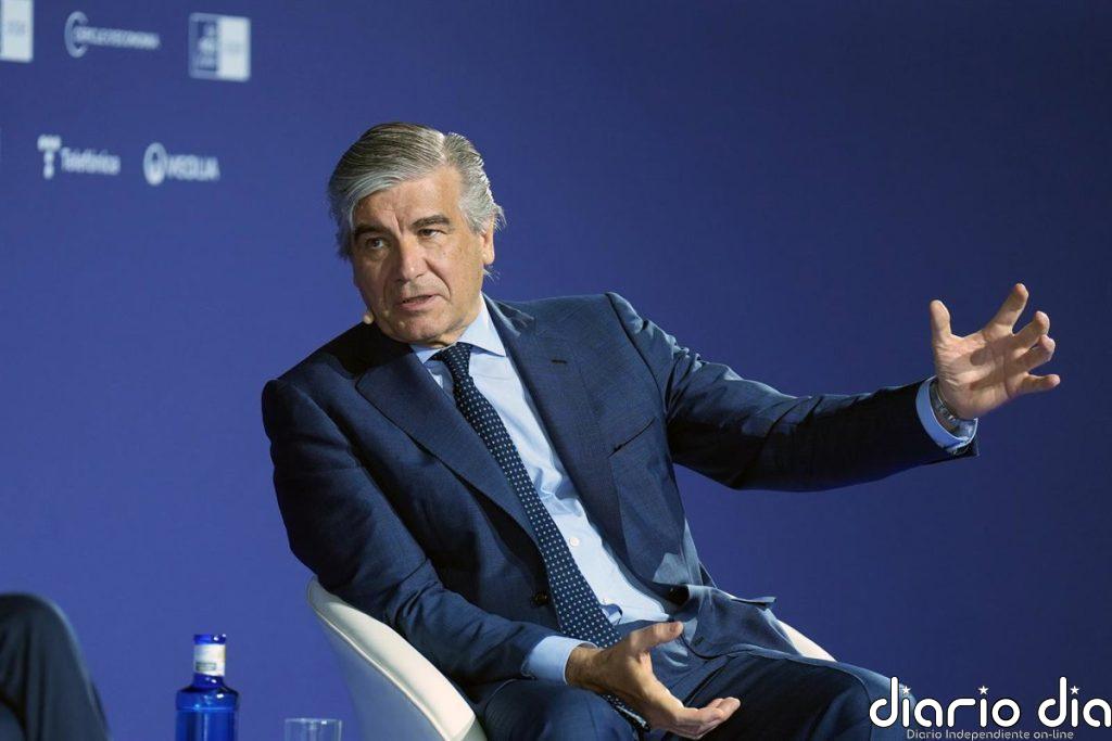 Naturgy gana 1.758 millones a septiembre, un 5,4% más, y apunta a beneficio récord de 2.200 millones en 2026