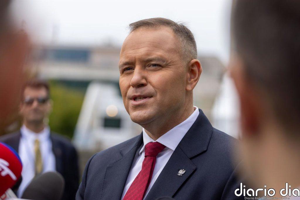 Nawrocki logra entrar a la sede del Constitucional en Polonia tras bloqueo liderado por la nueva presidenta de la Corte