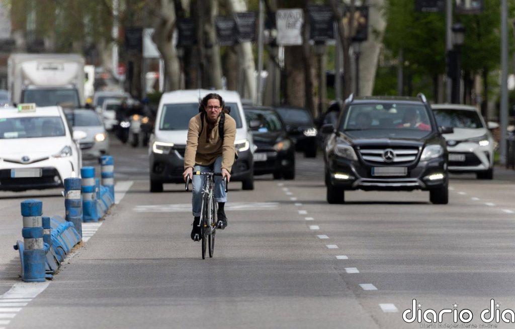 Nuevas normas de tránsito en España: qué cambia desde hoy para patinetes, bicicletas, motos y peatones