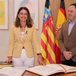 Nuria Martínez toma posesión como consellera de Servicios Sociales y Justicia tras la salida de Elena Albalat