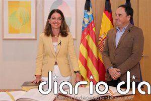 Nuria Martínez toma posesión como consellera de Servicios Sociales y Justicia tras la salida de Elena Albalat