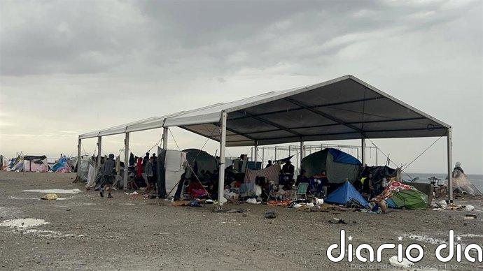 ONG denuncian al Defensor del Pueblo "vulneración de derechos" en el triaje y devolución de migrantes en Ceuta