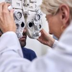 Ópticos-optometristas andaluces reivindican en el Día Mundial de la Visión el "papel esencial" de la profesión
