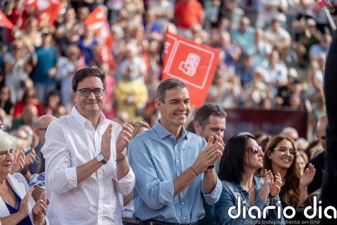 Óscar López dice que Sánchez está "mejor que nunca" y que "la fuerza de la gente" parará "la mala política" de PP y Vox