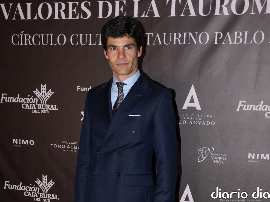 Pablo Aguado consternado a su regreso a España, horas antes de conocer el fallecimiento de su apoderado, Antonio Vázquez