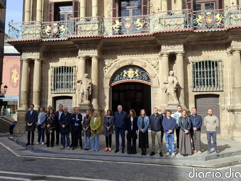 Pamplona muestra su "dolor y solidaridad" con las víctimas del accidente ferroviario de Toledo