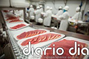 Patronales cárnicas proponen mejoras salariales en negociación del convenio, insuficientes para los sindicatos