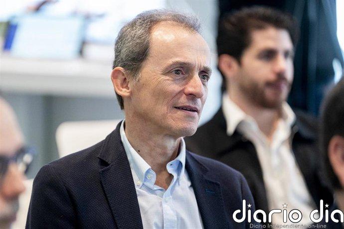 Pedro Duque dice que Canarias es el "último sueño" de las empresas para lanzar cohetes
