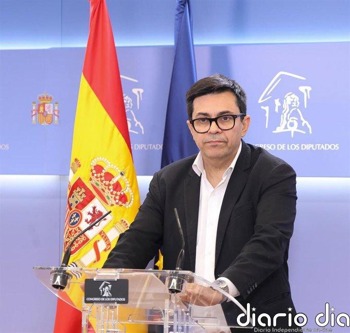 Pisarello (Comuns) afirma que es prioritario que Podemos esté en Frente Amplio y confía que Colau puede atraerles