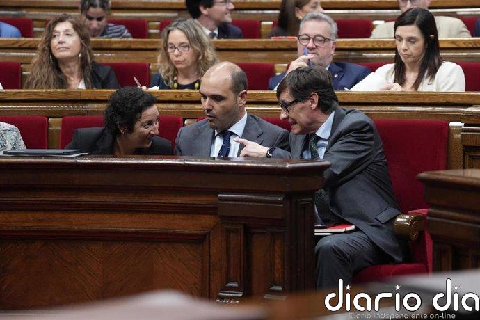 PSC, ERC y Comuns frenan reprobar a Illa, con Junts, PP, AC y CUP a favor y la abstención de Vox