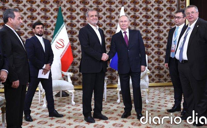 Putin y Pezeshkian se reunirán este viernes en Turkmenistán
