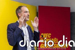 Raphaël Glucksmann gana de forma aplastante las primarias presidenciales socialistas en Francia