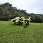 Rescatadas ilesas tres personas atrapadas por la crecida del río en la Cueva del Tinganón en Ribadesella