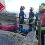 Rescatan en helicóptero a un senderista tras caer en el ascenso del Peñón de Ifach de Calp