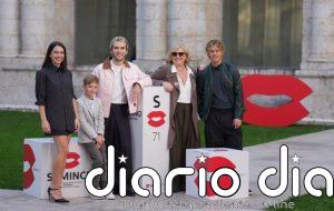 Ricardo Gómez debuta con 'Una familia', en la que mira a sus orígenes: "Ya que daba el salto, quería involucrarme"