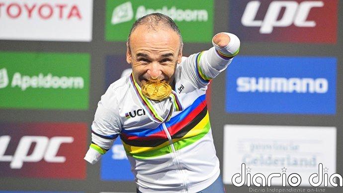 Ricardo Ten revalida su arcoíris Mundial en el scratch