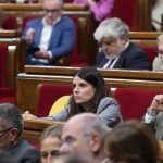 Sales (Junts) tilda a ERC y Comuns de "cómplices" de la gestión de Illa por frenar su reprobación