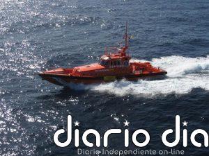 Salvamento Marítimo escolta hasta La Restinga (El Hierro) a un segundo cayuco localizado este domingo