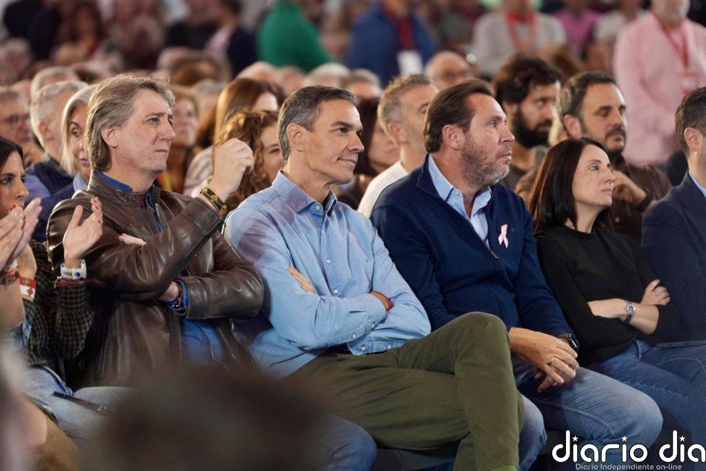 Sánchez apela a la concentración del voto en el PSOE ante la fragmentación de la izquierda: "Todo al rojo"