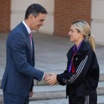 Sánchez celebra la victoria de Alexia Putellas, tras ganar el Balón de Oro: "El fútbol español vuelve a hacer historia"