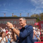 Sánchez se reivindica como "perro sin amo" y pide urnas llenas frente al "miedo" de PP y Vox al voto por correo del 29N