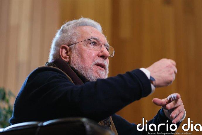 Santalices recuerda al Beiras "culto" protagonista "con Fraga" de los debates "de más nivel" del parlamentarismo gallego