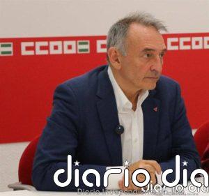 Santiago (IU) espera "una sola candidatura a la izquierda del PSOE" y asegura que su formación trabaja para ello