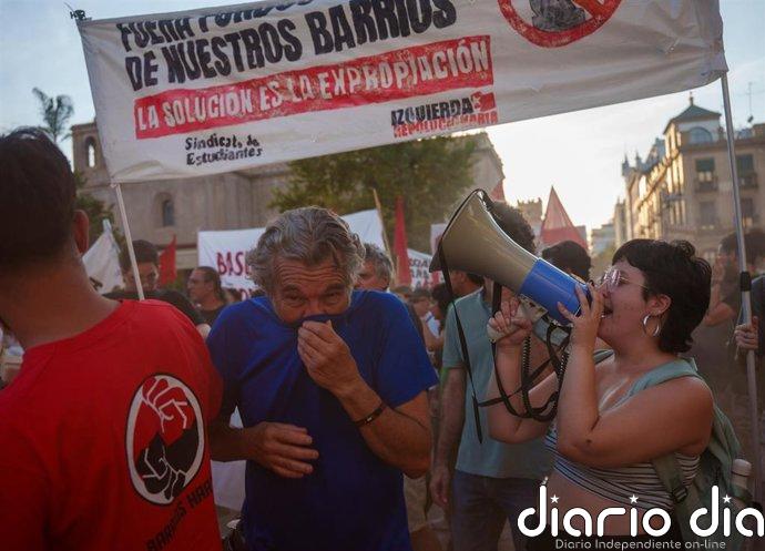 Sindicato de Inquilinas de Almería destaca la acogida de la manifestación:"La Puerta de Purchena se ha visto desbordada"