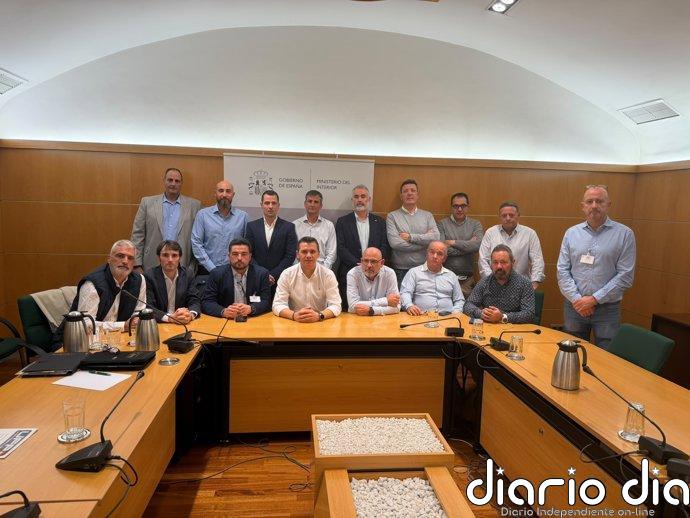 Sindicatos de Policía y asociaciones de Guardia Civil se encierran en Interior para pedir una "jubilación digna"