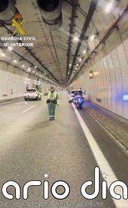 Sucesos.- Reabierto el carril en el túnel de Folgoso que tuvo que ser cerrado por un vehículo averiado