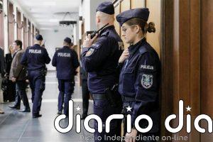 Tres mujeres heridas tras un nuevo ataque con arma blanca en una escuela en Varsovia