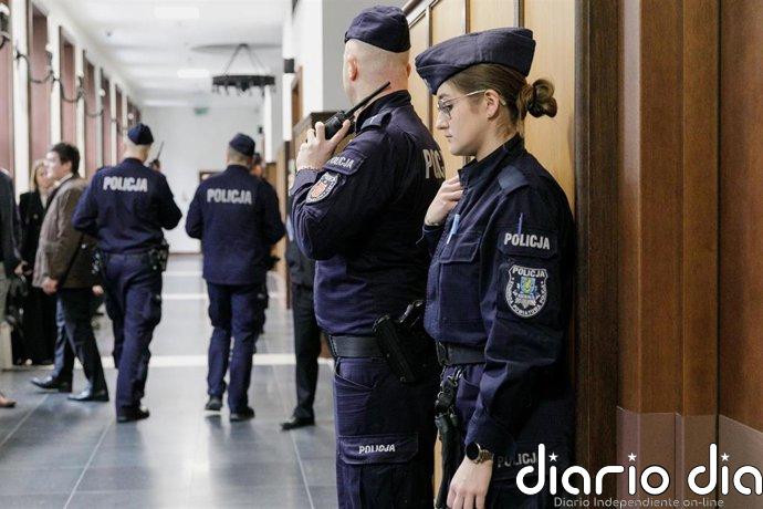 Tres mujeres heridas tras un nuevo ataque con arma blanca en una escuela en Varsovia